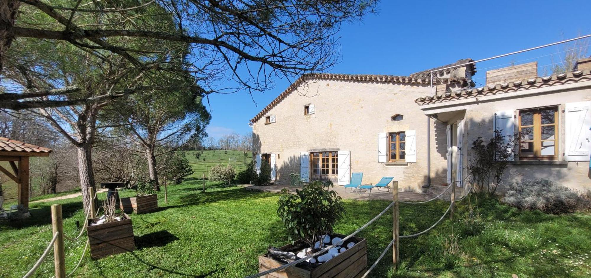Domaine Des Possibles - Equi Home Montayral Exterior photo